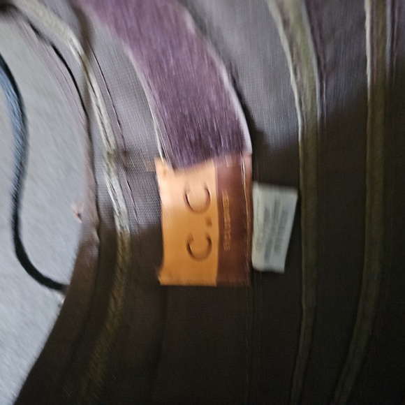 C.C Exclusive - Picture 2 of 3